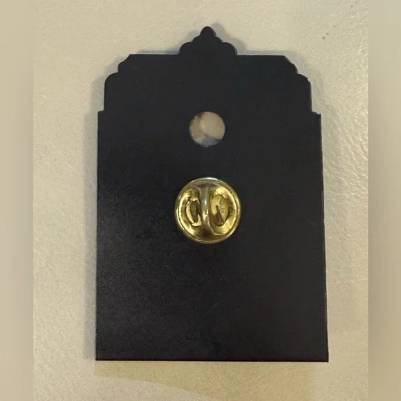 Vintage Universal Studios Movie Reel Film Camera Trading Pin NOS NEW Collector - Picture 3 of 4